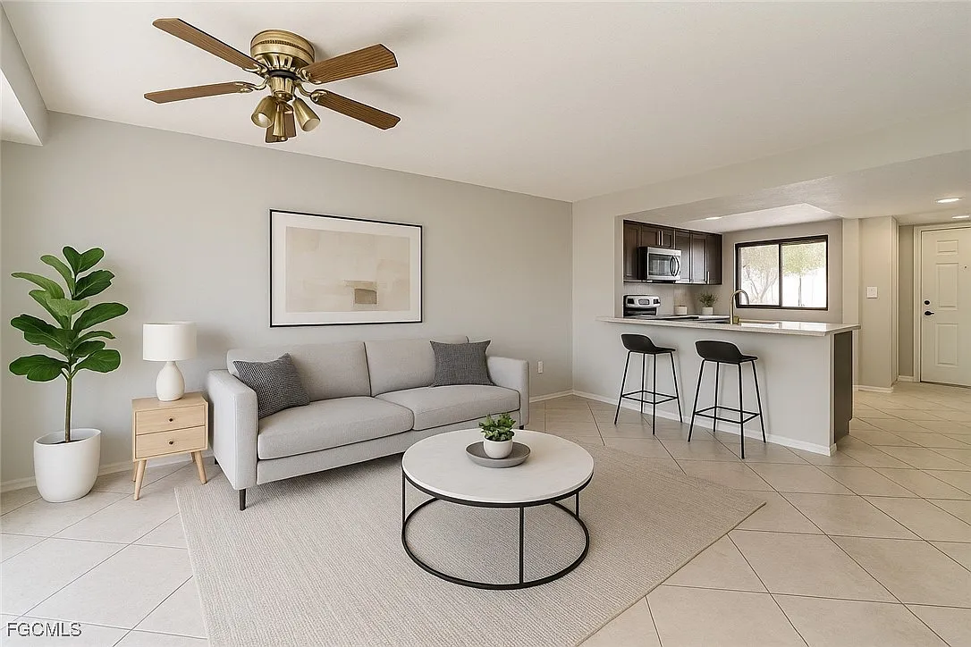2 bed, 2.0 bath, 801 sqft, $1,225 — Photo 1