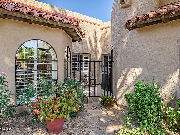 2nd image of 4116 E Paradise Drive