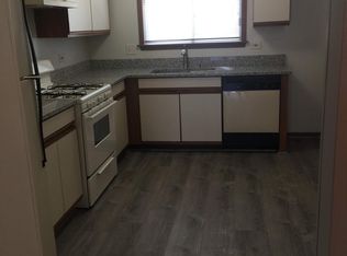 487 Leslie Ct APT 301, Des Plaines, IL 60016