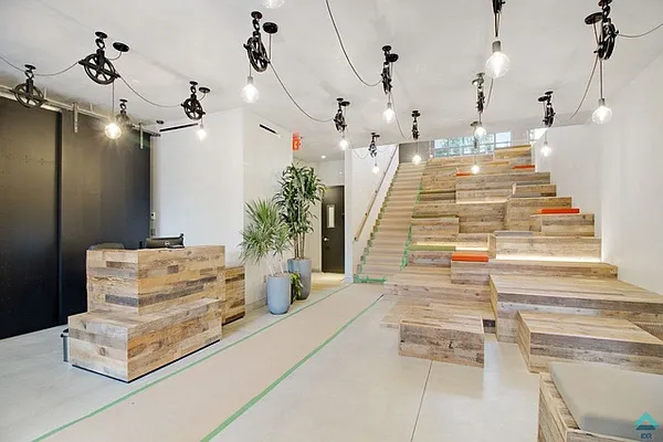 Rented by EXR | media 6