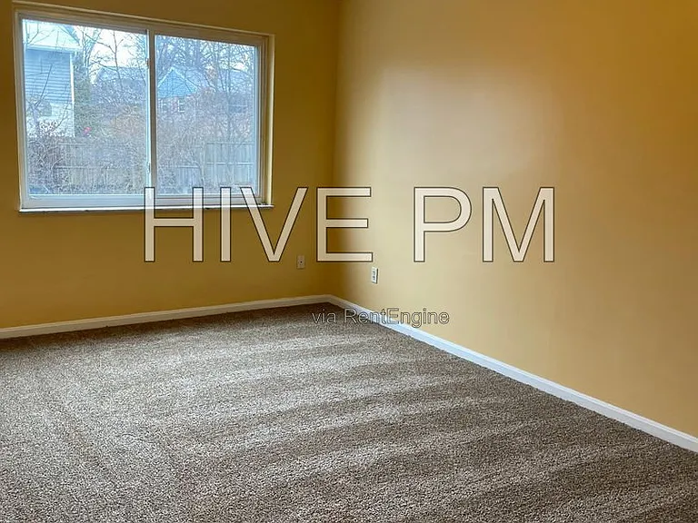 2524 Flanigan Ct #2 — Photo 6
