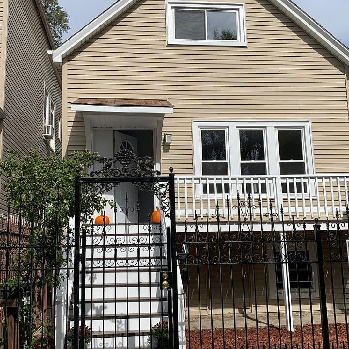 1st image of 3522 W Wabansia Ave