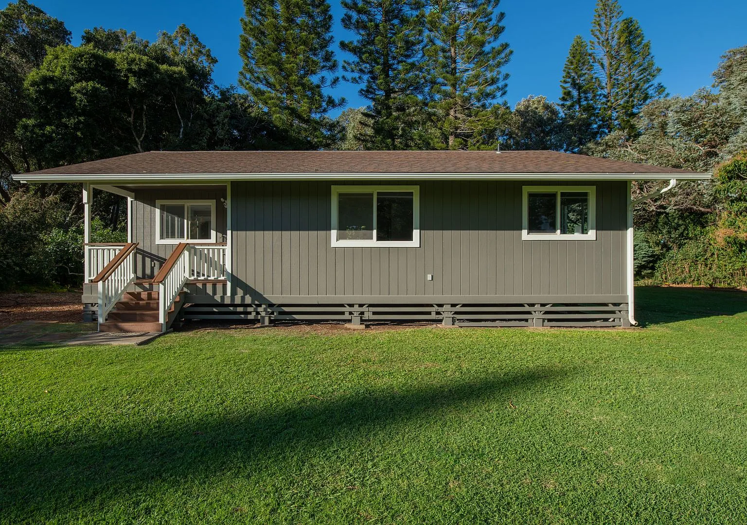Furnished 3 bd. 2 ba. Makawao cottage on gated estate. — Photo 2