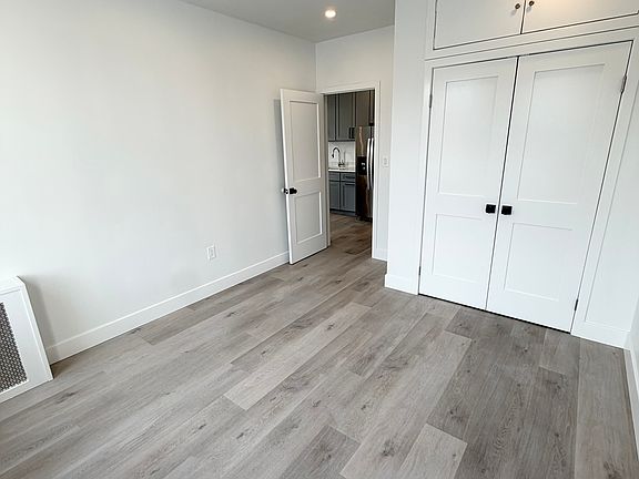 4th image of 18 Bay 22nd St APT 2F