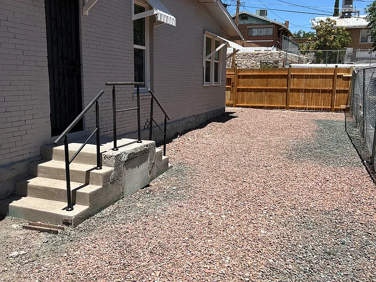 215 W Nevada Ave #B — Photo 10