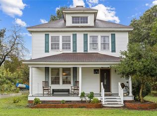 6818 Powhatan Dr, Hayes, VA 23072