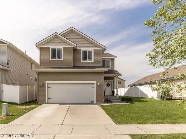 8247 N Woodworth St, Post Falls, ID 83854