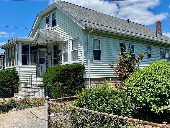 2nd image of 16 Glenwood Ave