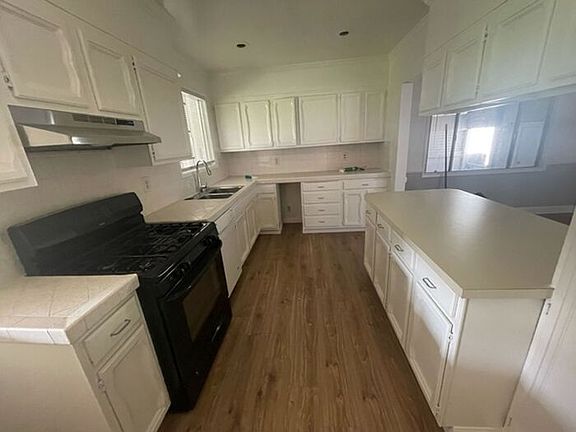 2nd image of 4356 Quigley Ave