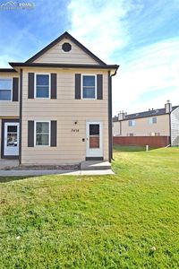 2438 Lexington Village Ln, Colorado Springs, CO, 80916