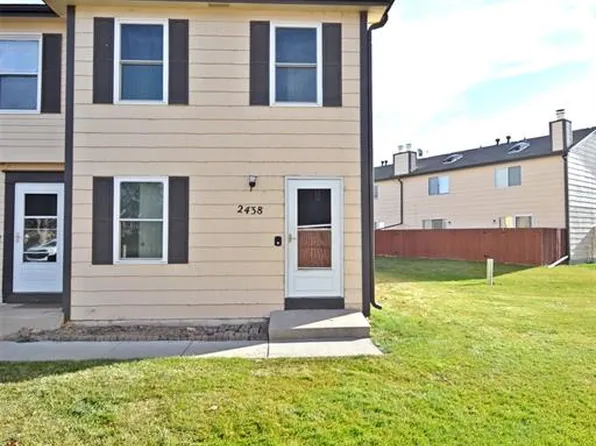 2438 Lexington Village Ln, Colorado Springs, CO 80916