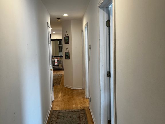 5th image of 567 W Arlington Pl #3