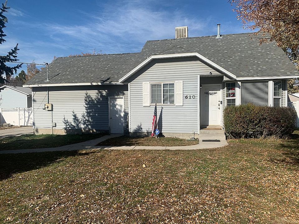 1st image of 623 W Twin Willows Dr