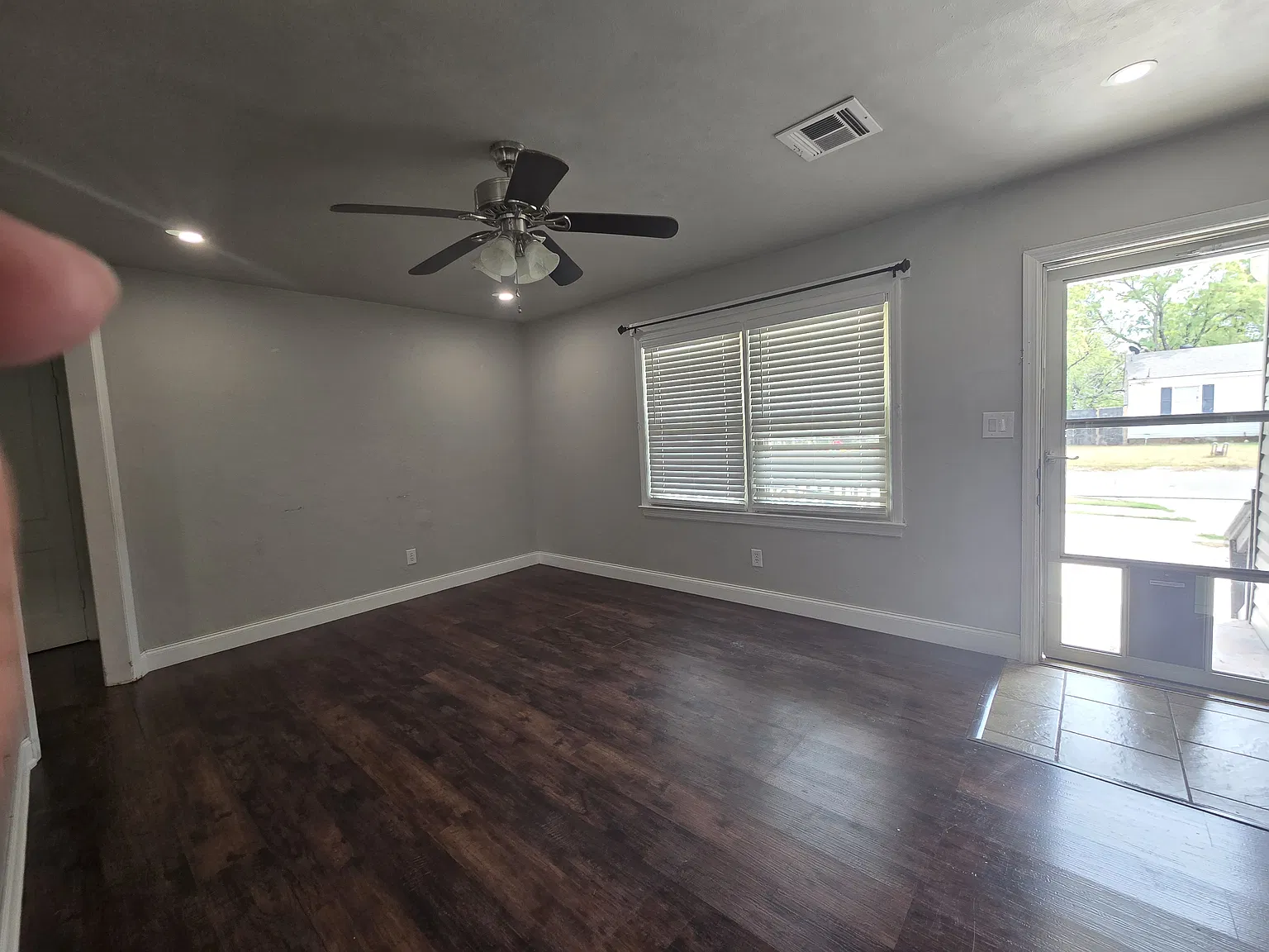 3 bed, 1087 sqft, $1,450 — Photo 3