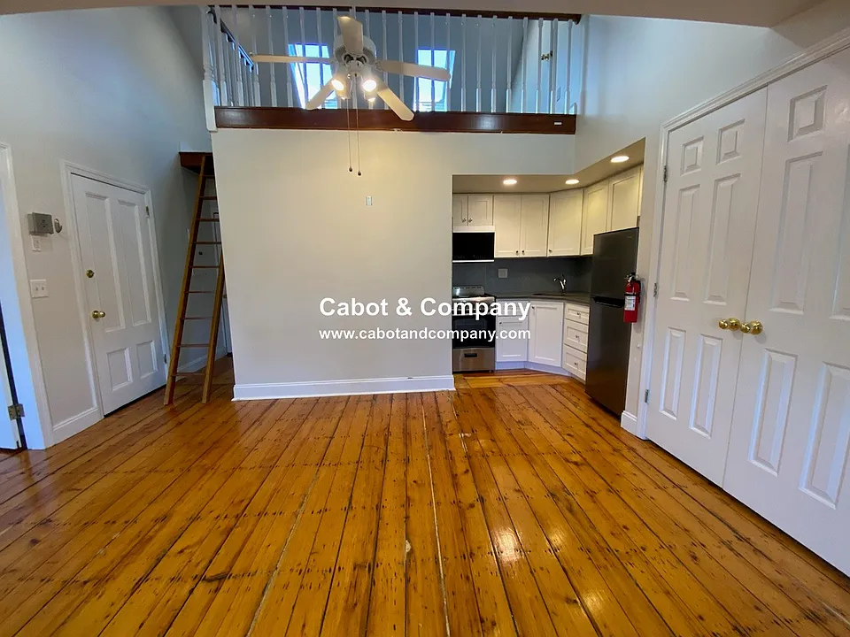 614 Massachusetts Ave #12