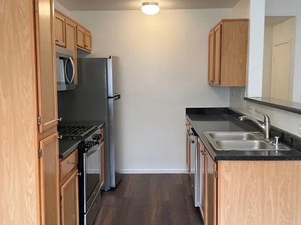 4443 Roscommon St #X, Las Vegas, NV 89147