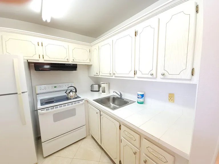 66 Cambridge Rd E #C — Photo 79