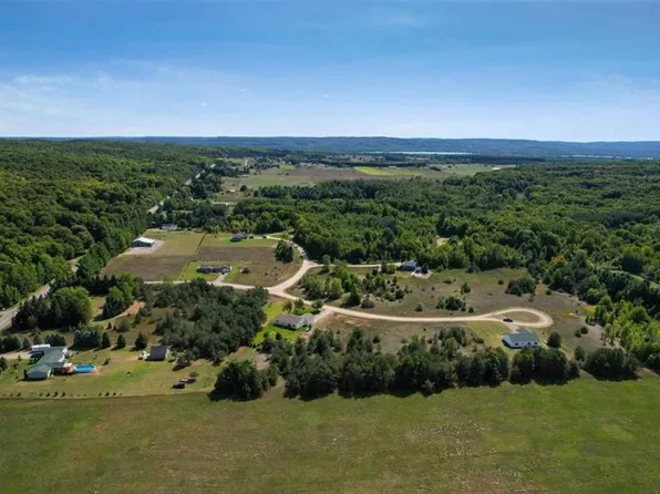 Miller Rd, Alanson, MI 49706