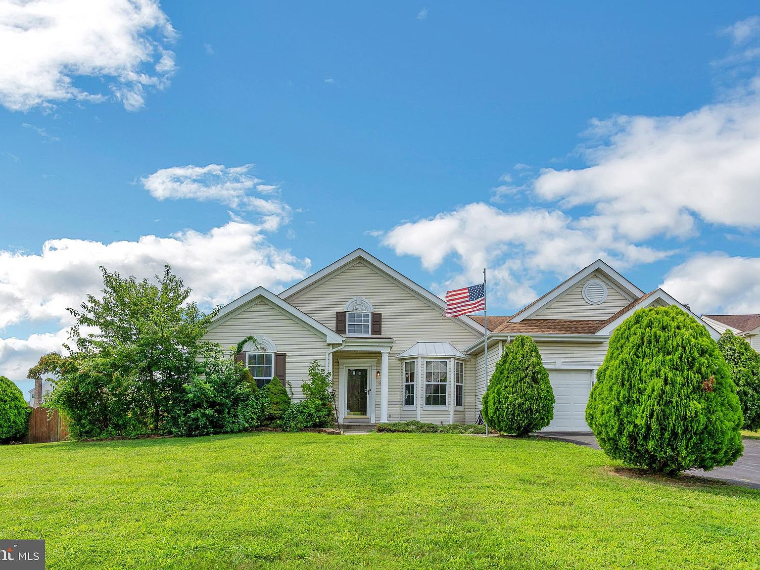 235 Riveredge Dr, New Castle, DE 19720 Zillow