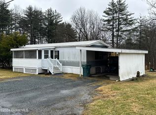 32 Scott St, Hoosick Falls, NY 12090