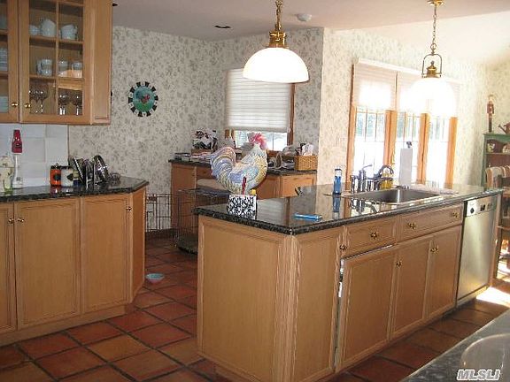 4th image of 141 Tara Dr