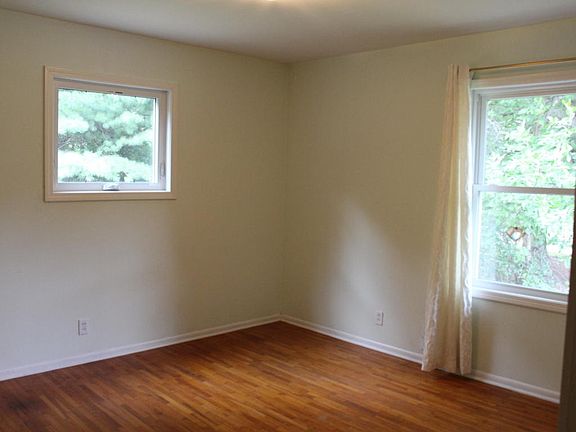 5th image of 3318 N Nokomis NE