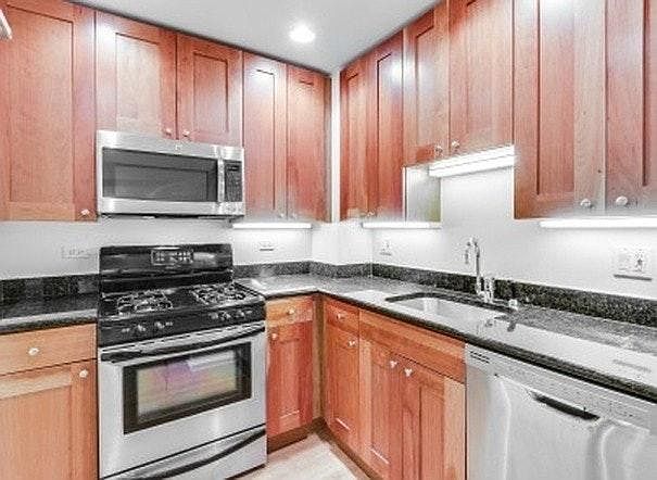 1st image of 2045 N Larrabee St APT 7307