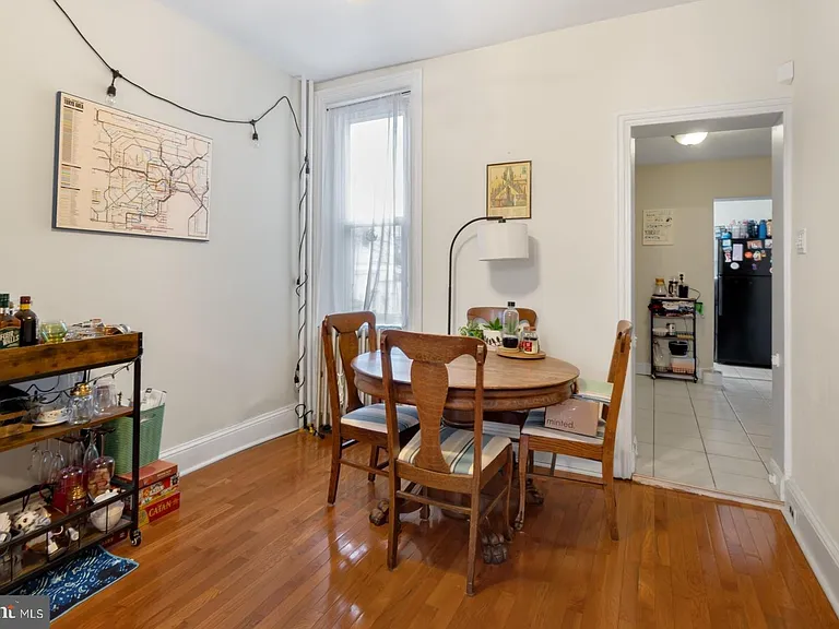 105 W Salaignac St — Photo 5
