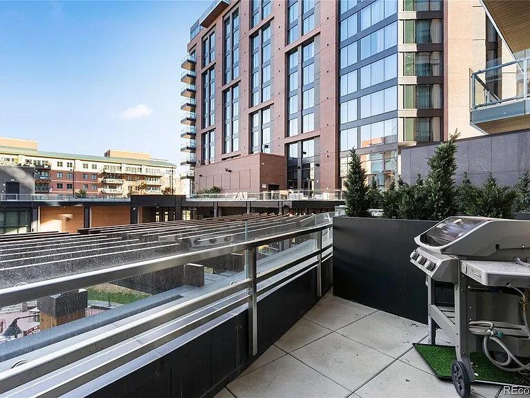 1901 Wazee St #310 — Photo 23