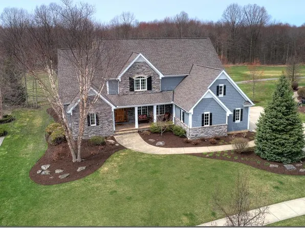 7368 Royal Portrush Dr, Solon, OH 44139