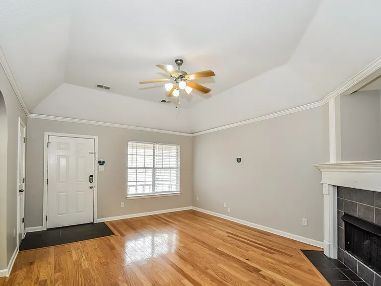 1164 Cross Valley Cv — Photo 5