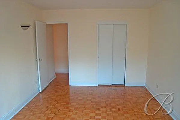 Rented by Bellmarc Realty | media 27