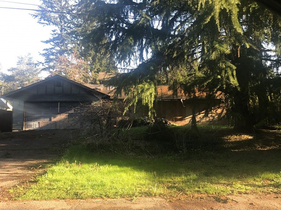 1st image of 6219 193rd St SW