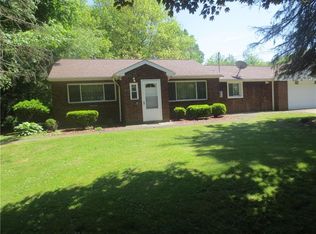 233 Mercer Ave, Hermitage, PA 16148