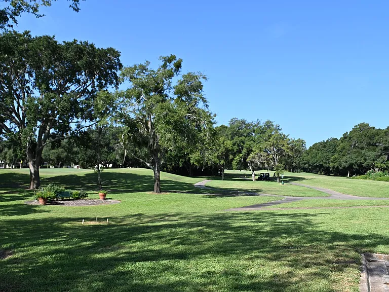 1341 Middle Lake Dr — Photo 39