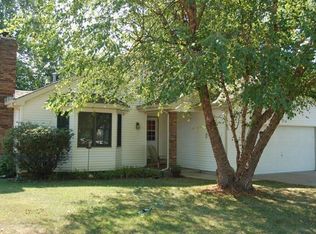 1758 N Pearson Dr, Springfield, MO 65802