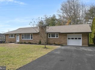 15 Earl Ave, Schuylkill Haven, PA 17972