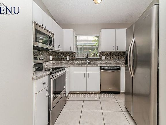 3rd image of 1626 Woodstone Dr