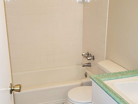 2nd image of 2242 Shamrock Dr APT 1