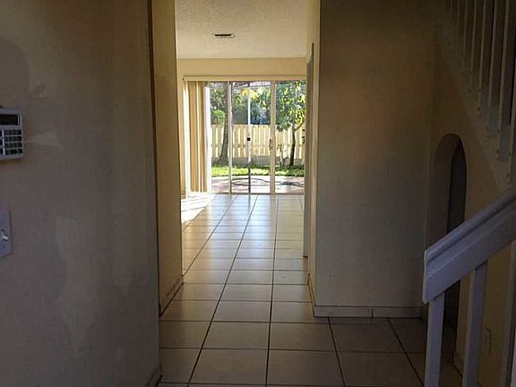 3rd image of 875 NW 132nd Ave