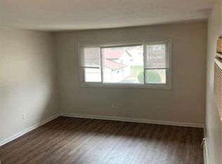 2131 Basswood Ln APT 4, Mound, MN 55364