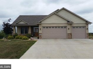 506 20th St W, Glencoe, MN 55336