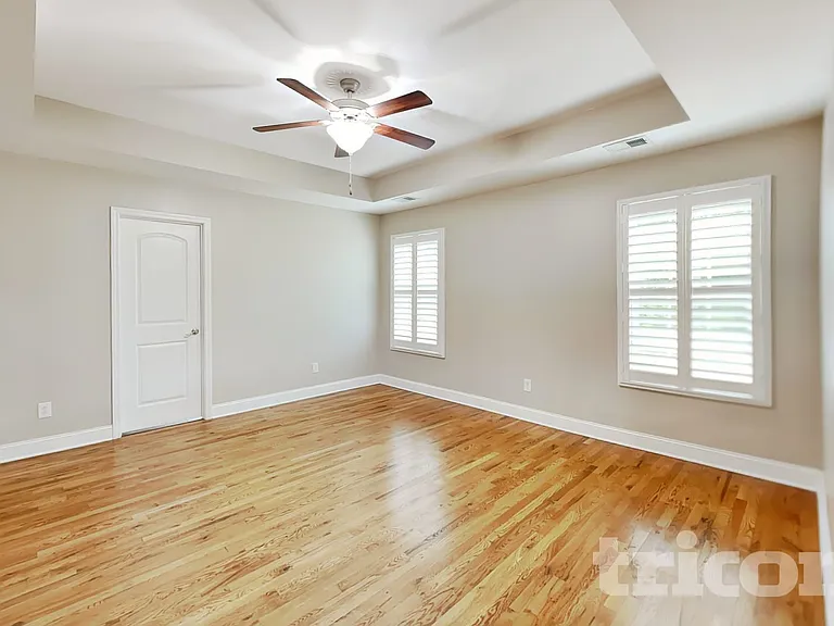 8820 Cole St — Photo 5