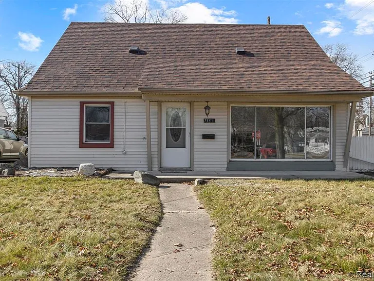 7331 Drexel St — Photo 3