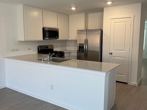 3rd image of 2540 Guineas Ln