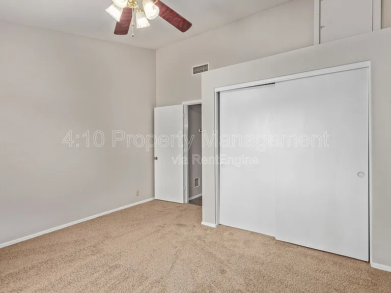 2381 W Redwood Dr — Photo 26