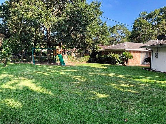 5th image of 3638 Sun Valley Dr