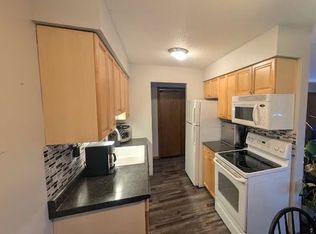 903 11th Ave S APT 3, Hopkins, MN 55343