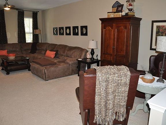 3rd image of 4270 Regal Town Ln #10