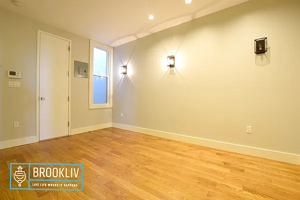 Rented by null | media 73